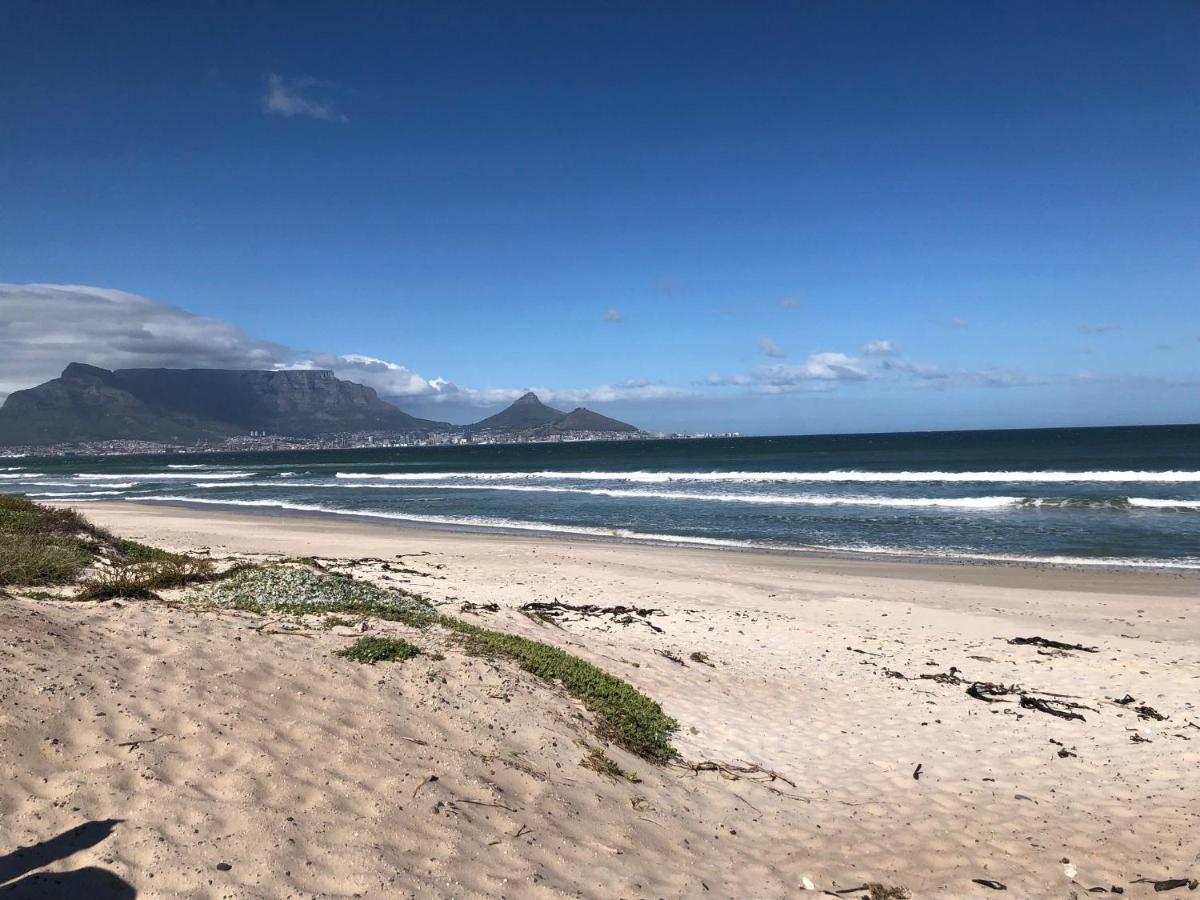 Sunset Beach Living Guesthouse Cape Town Bagian luar foto
